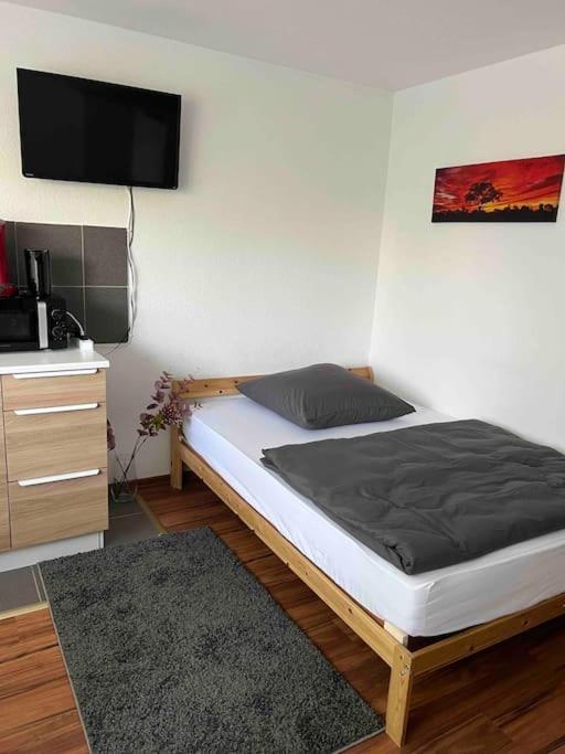 Apartment Am Stuttgarter Flughafen / Messe Leinfelden-Echterdingen Buitenkant foto